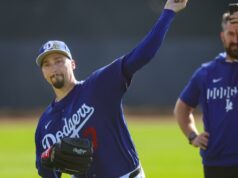 Blake Snell má za sebou svoju prvú tréningovú jednotku na jarnom tréningu Blake Snell má za sebou svoju prvú tréningovú jednotku na jarnom tréningu