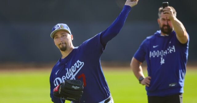 Blake Snell má za sebou svoju prvú tréningovú jednotku na jarnom tréningu
