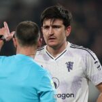 Harry Maguire dostal červenú kartu len niekoľko hodín po tom, čo bol odvolaný do Anglicka