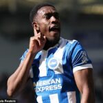 Danny Welbeck sa bude čudovať, kde je jeho volanie do Anglicka, keď vsietil dve, vďaka čomu sa stal najlepšie skórujúcim Angličanom v Premier League v tejto sezóne.