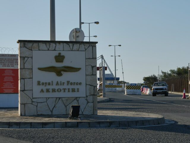 Britská vojenská základňa na Cypre sa stala terčom údajného útoku dronom | Správy
