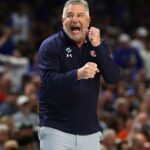 Bývalý tréner Auburn Bruce Pearl sa priznal k rodinkárstvu, keď vlani na jeseň opustil prácu