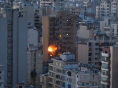 Budova v Bejrúte horí po zjavnom izraelskom údere | Izrael útočí na Libanon Budova v Bejrúte horí po zjavnom izraelskom údere | Izrael útočí na Libanon