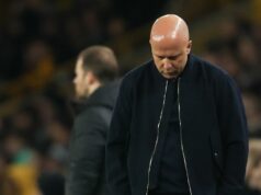 Budúcnosť Arneho Slotu visí na vlásku, keďže šéf Liverpoolu „potrebuje pomoc Arsenalu“ Arne Slot