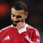 WOLVERHAMPTON, ANGLICKO - 3. marca: Mohamed Salah z Liverpoolu vyzerá skľúčene po zápase Premier League medzi Wolverhampton Wanderers a Liverpoolom v Molineux 3. marca 2026 v anglickom Wolverhamptone. (Foto: Dan Istitene/Getty Images)