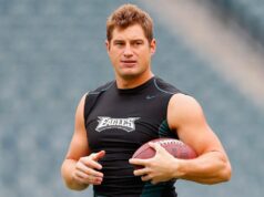 Bývalá manželka hviezdy Eagles Brent Celek ide na verejnosť s Hollisom Thomasom Bývalá manželka hviezdy Eagles Brent Celek ide na verejnosť s Hollisom Thomasom