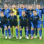 LEICESTER, ANGLICKO – 19. AUGUSTA: Manažér Leicester City Steve Cooper počas zápasu Premier League medzi Leicester City a Tottenham Hotspur na King Power Stadium 19. augusta 2024 v Leicesteri v Spojenom kráľovstve. (Foto od Plumb Images/Leicester City FC cez Getty Images)