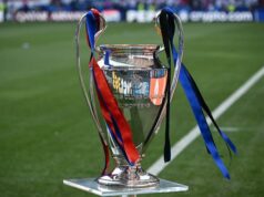 Bývalý futbalista Ligy majstrov zomiera pri potopení lode, keď potápači hľadajú preživších Bývalý futbalista Ligy majstrov zomiera pri potopení lode, keď potápači hľadajú preživších