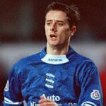 Bývalý futbalista Premier League prestal používať nohy a ruky po zničujúcej diagnóze | Futbal | Šport