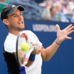 Srb Novak Djokovič cvičí na ihrisku Ashe Stadium s trénerom Borisom Beckerom © Robert Deutsch-Imagn Images