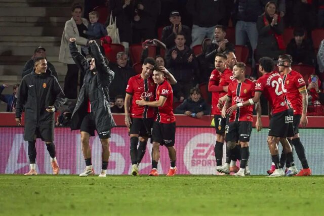 Bývalý mladík Barcelony naznačuje túžbu po návrate
