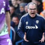 LEEDS, ANGLICKO – 26. FEBRUÁRA: Marcelo Bielsa, hlavný tréner/manažér Leeds United počas zápasu Premier League medzi Leeds United a Tottenhamom Hotspur na Elland Road 26. februára 2022 v Leedse v Spojenom kráľovstve. (Foto: Robbie Jay Barratt - AMA/Getty Images)