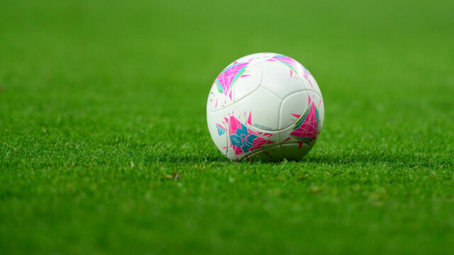 Bývalý tréner Manchestru United prerušil mlčanie o fámach o práci Kaizer Chiefs
