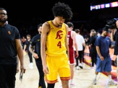 Čad Baker-Mazara z USC opúšťa program Čad Baker-Mazara z USC opúšťa program