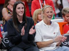 Caitlin Clark trolluje očarujúcu spoluhráčku z WNBA Sophie Cunningham brutálnym komentárom k jej príspevku na Instagrame Hviezda Indiana Fever Caitlin Clark obnovila svoj zvyk trollovať spoluhráčku Sophie Cunningham