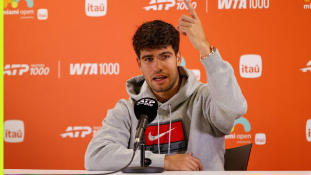 Carlos Alcaraz po šokujúcej porážke na Miami Open otvorene tvrdí nátlak
