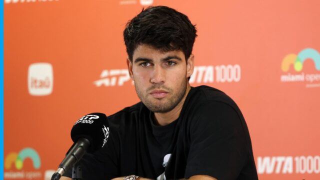 Carlos Alcaraz posiela 23-slovnú správu po šokovom odchode
