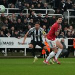 Carrick nebude šéfom Man Utd po húfnici Osula pre Newcastle omráči slabých Red Devils