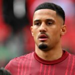 Obranca Arsenalu William Saliba