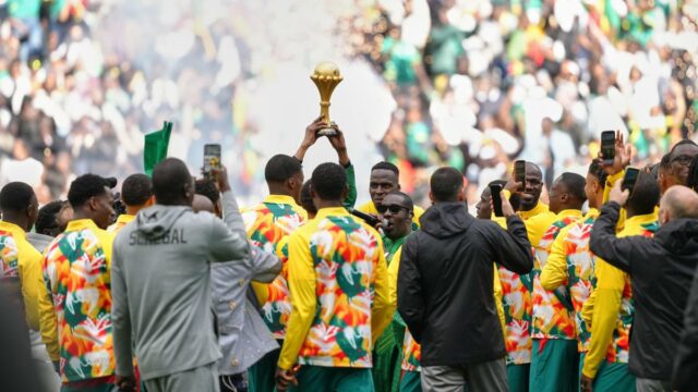 Čestné kolo, koncert Youssou Ndour: Ako Senegal predvádzal trofej AFCON napriek tomu, že bol zbavený titulu
