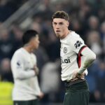 Chelsea v sobotu večer v Premier League utrpela ponižujúcu prehru 3:0 od Evertonu