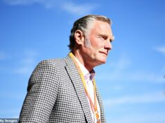 Christian Horner odmietol možnosť hrať v seriáli spin-off so svojou manželkou po tom, čo si zahral pantomimického záporáka vo filme Drive to Survive – tu je dôvod, prečo ju správne odmietol, keď plánuje návrat do F1 po prepustení Red Bullu: JONATHAN McEVOY Sean Bratches (vyššie) sa rozhodol pokračovať v sérii Netflix Drive to Survive