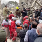 Civilistov vytiahli z trosiek po americko-izraelských útokoch na Teherán | Správy