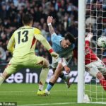 Nico O'Reilly vyhral Ligový pohár pre Manchester City so svojou rýchlopalnou dvojkou proti Arsenalu v nedeľu