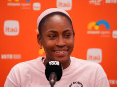 Coco Gauff je dostatočne fit a pripravená súťažiť na Miami Open MIAMI GARDENS, FLORIDA – 17. marca: Coco Gauff zo Spojených štátov hovorí pre médiá v deň 1 Miami Open na Hard Rock Stadium 17. marca 2026 v Miami Gardens na Floride. (Foto od Rich Story/Getty Images)