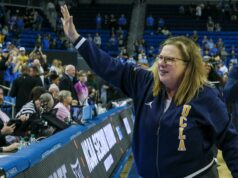 Cori Closeová z UCLA hovorí, že úspech Bruins si na nej vybral daň Cori Closeová z UCLA hovorí, že úspech Bruins si na nej vybral daň