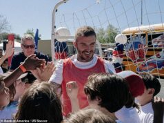 David Beckham spúšťa iniciatívu, aby priniesol futbal do amerických škôl uprostred sporu so synom Brooklynom David Beckham sa spojil s Bank of America s cieľom zvýšiť prístup k futbalu na amerických školách
