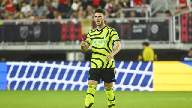 Declan Rice dáva Eberechimu Ezemu povzbudenie, ktoré potrebuje, aby sa stal ďalšou veľkou hviezdou Arsenalu
