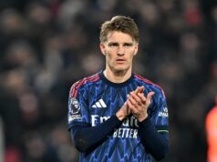 Deväť hráčov vynechalo druhý zápas Ligy majstrov Arsenal vs Leverkusen s kravatou na ostrí noža Martina Odegaarda čakajú preteky o to, aby bol schopný čeliť Bayeru Leverkusen.