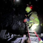 Dieťa medzi tými, ktorí prežili, vytiahli z trosiek americko-izraelského útoku v Iráne | Newsfeed