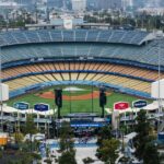 Dodgers údajne súhlasia s dohodou s Uniqlo o právach na pomenovanie polí