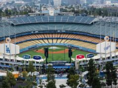 Dodgers údajne súhlasia s dohodou s Uniqlo o právach na pomenovanie polí Dodgers údajne súhlasia s dohodou s Uniqlo o právach na pomenovanie polí