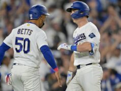 Dodgers zametajú D-backs na neskorom 2-beh HR Willa Smitha MLB: Arizona Diamondbacks v Los Angeles Dodgers