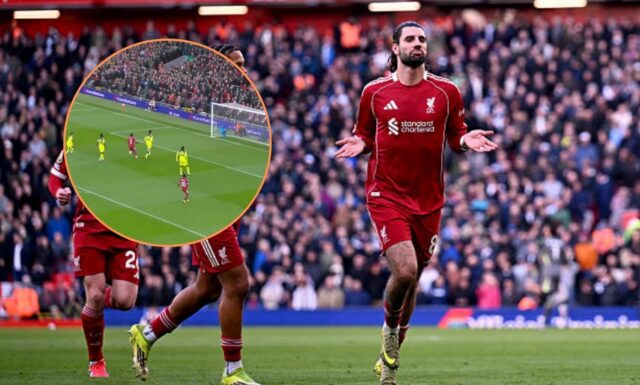 Dominik Szoboszlai strelil úžasný priamy kop a zabezpečil vedenie Liverpoolu Dominik Szoboszlai strelil úžasný priamy kop a zabezpečil vedenie Liverpoolu proti Tottenhamu