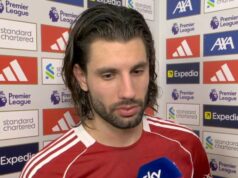 Dominik Szoboszlai žiada, aby sa spoluhráči z Liverpoolu „zobudili“ v ostrom verdikte Reds Dominik Szoboszlai počas zápasu Liverpoolu