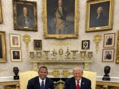 Donald Trump sa usmieva a pózuje s Alexom Rodriguezom roky po tom, čo MLB označil za skvelú „drogu“ a „vtip“ Trump mal vo štvrtok v Oválnej pracovni zdanlivo príjemné stretnutie s Rodriguezom