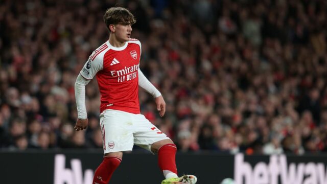 Dôvod Max Dowman po historickom góle Evertonu nesmie v šatni Max Dowman počas zápasu Premier League medzi Arsenalom a Evertonom na Emirates Stadium.