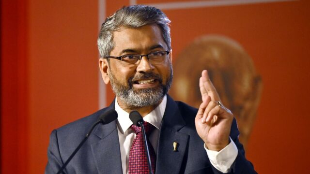 Dvanásť klubov ISL píše AIFF a tvrdí, že federácia zarobí prebytok 3,4 milióna rupií napriek ubezpečeniu ministerstva športu
