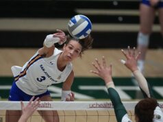 Dve americké univerzity žalujú federálnu vládu za vyšetrovanie transgender volejbalového škandálu Štátna univerzita v San Jose podáva žalobu po tom, ako americké ministerstvo školstva rozhodlo, že začlenenie transrodovej atlétky Blaire Fleming do ich volejbalového tímu porušilo hlavu IX.