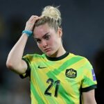 Matildas obhajuje Ellie Carpenter si vybil frustráciu na úradníkovi v druhom polčase