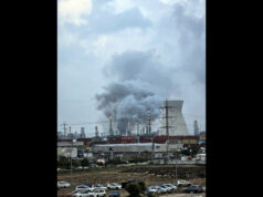 Dym stúpa po iránskom raketovom útoku na izraelskú ropnú rafinériu v Haife | Ropa a plyn Dym stúpa po iránskom raketovom útoku na izraelskú ropnú rafinériu v Haife | Ropa a plyn