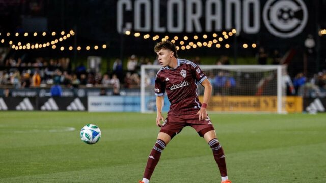 Dynamo podpísalo zmluvu s voľným hráčom D Samom Vinesom do Dynamo podpísalo zmluvu s voľným hráčom D Samom Vinesom do roku 2027