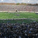 E-maily tvrdia, že Yale použil nelegálne nahrávanie, aby vytlačil trénera sily