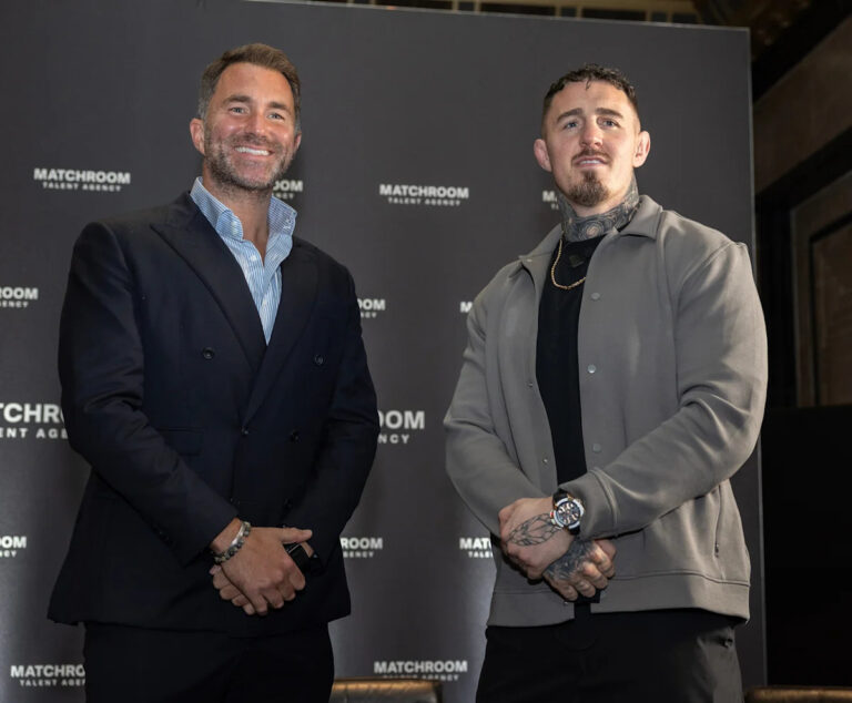 Eddie Hearn neveriacky v súvislosti s platom nového klienta Toma Aspinalla v UFC