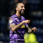 Sorba Thomas oslavuje v piatok otvorenie skóre pre Stoke City v Prestone