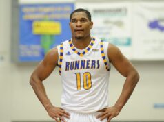 Ex-Cal State Bakersfield tréner údajne zdvojnásobil ako pasák: správa Ex-Cal State Bakersfield tréner údajne zdvojnásobil ako pasák: správa